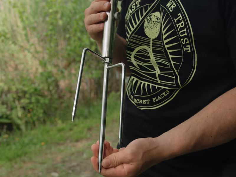 Stainless Steel Ground Spike Holder Delphin TRIB