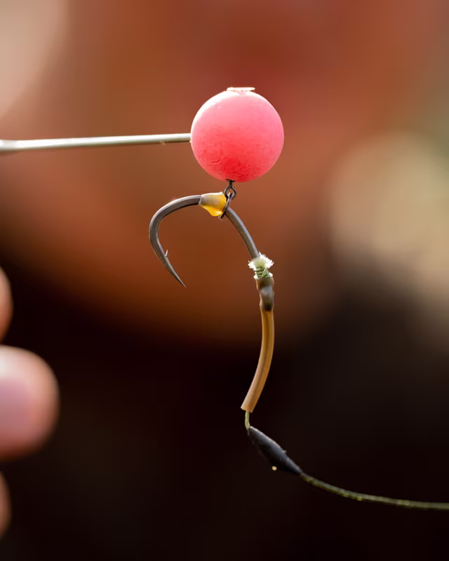 Fox Edges Armapoint Super Wide Gape Inturned Eye