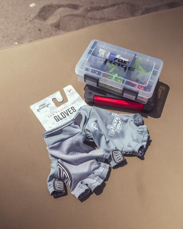 Fox Rage Lightweight UV Gloves