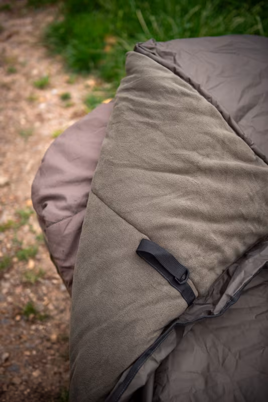 Fox Ven-Tec Thermal Bedchair Cover