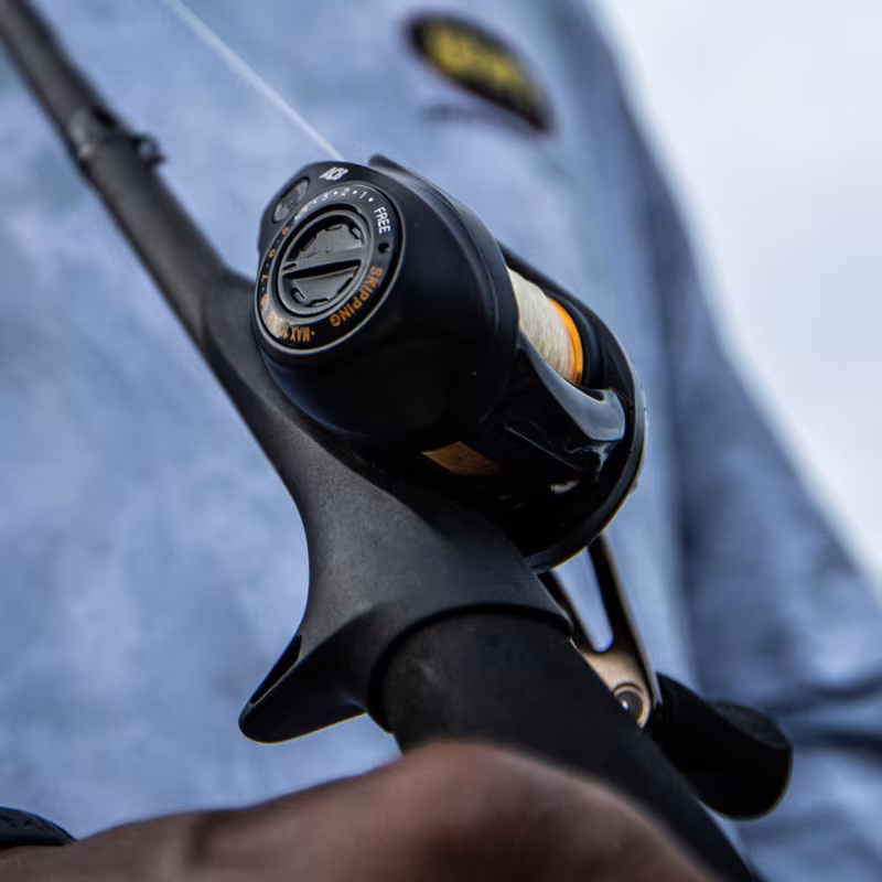 Lews Team Pro SP Skipping and Pitching SLP 8.3:1 Baitcast Left Hand Reel