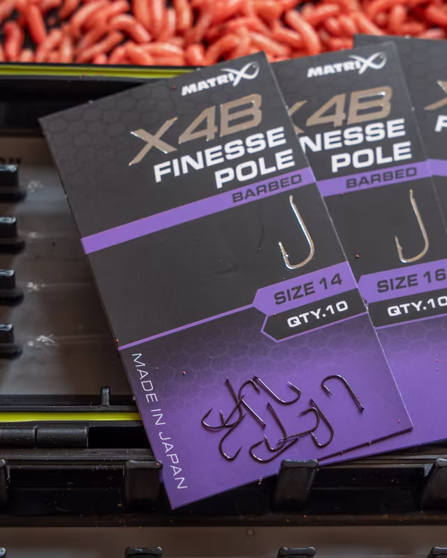 Matrix X4B Finesse Pole