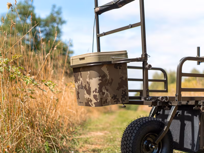 Carp Porter 17L Bucket Bracket