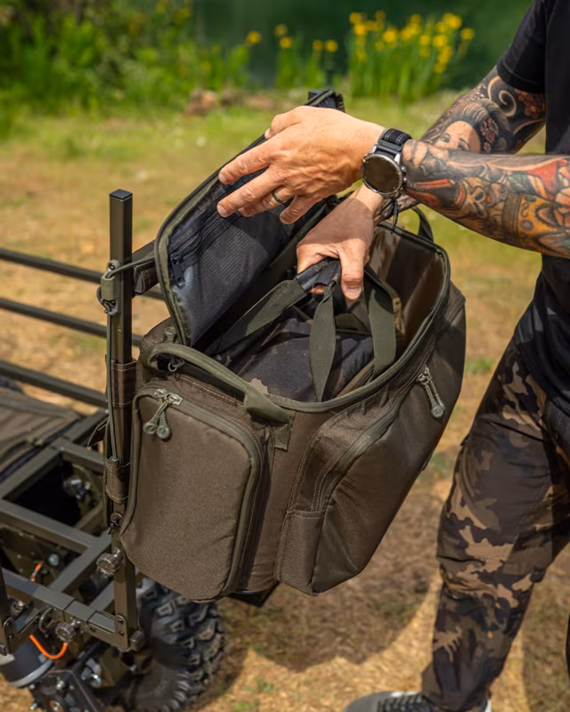 Carp Porter Large Front Barrow Bag Green w/Front Ledge