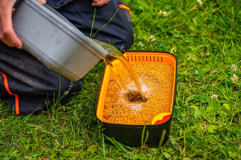 Guru 5 pint Bait Strainer