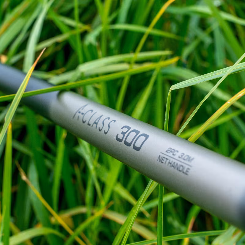 Guru A-CLASS 300 Net Handle 3.0m 2pc-2 BUTT