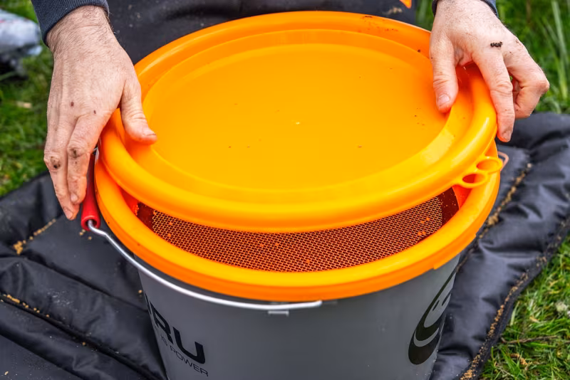 Guru Bucket 18 ltr Grey