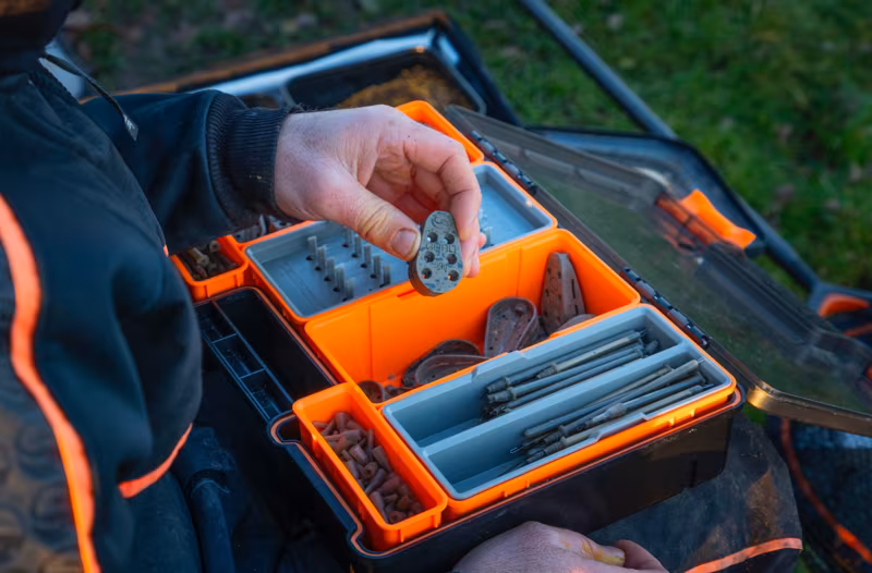 Guru Feeder Box
