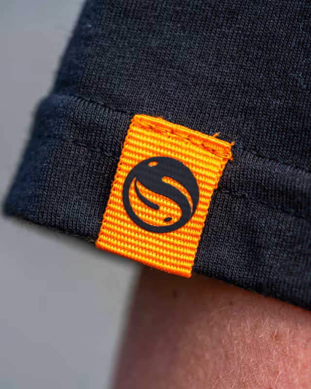 Guru Gradient Connect Tee