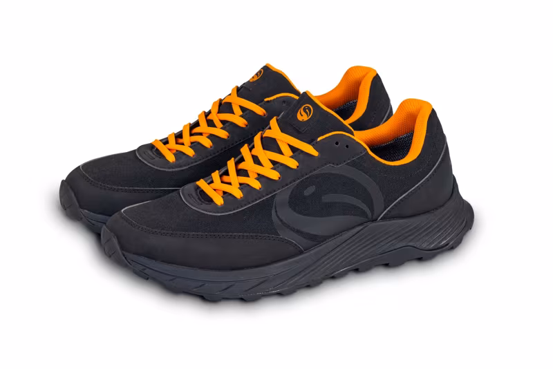 Guru Waterproof Trainer