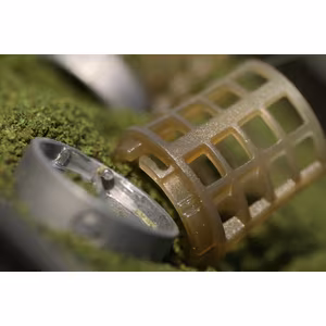 Guru X-Change Distance Feeder Caged